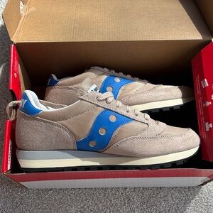 Saucony Beige Suede Sneakers with Blue Accents